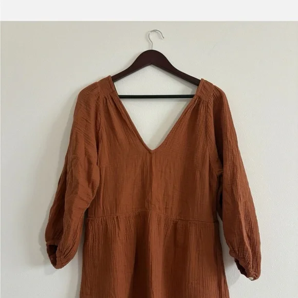 Madewell Lightspun V-Neck Tiered Midi Dres - Picture 4 of 6